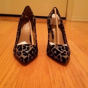Women 8.5 dress shoes